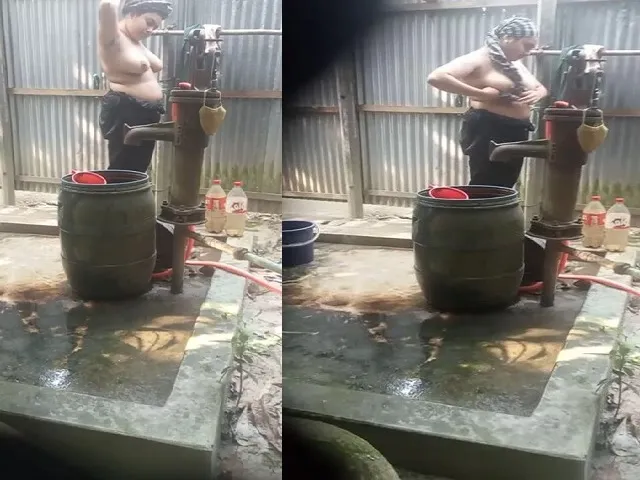 big-boobs-bhabhi-bathing-topless-viral-show