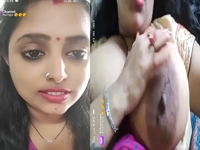 chamet-live-bhabhi-showing-big-boobs-and-pussy