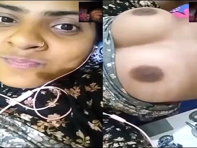 cute-expression-girl-video-call-sex-chat-nude-show