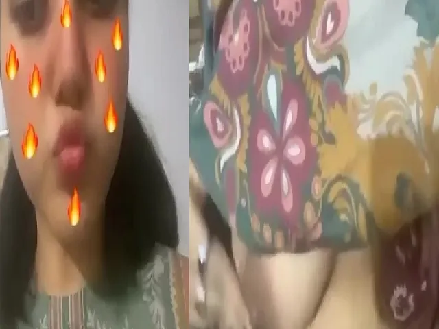 cute-girlfriend-viral-topless-first-time-boob-show