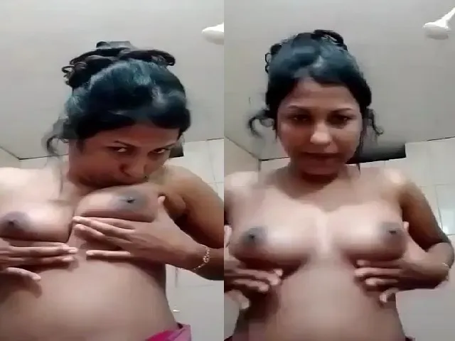 horny-girl-rubbing-pussy-indianxxx-nude-viral-show