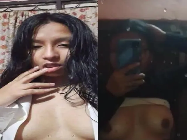 horny-mall-topless-before-mirror-viral-boobs-show