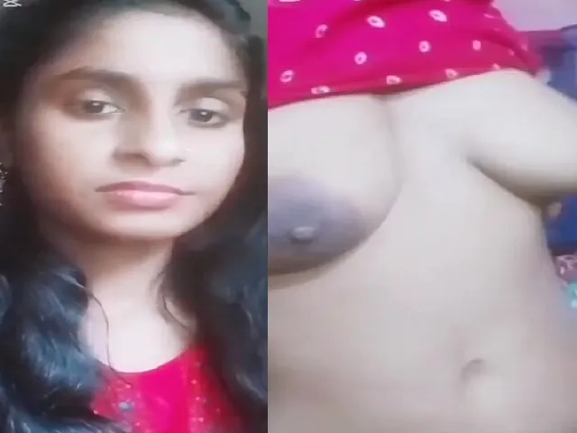 village-xxx-cute-bhabhi-nude-with-boobs-milking